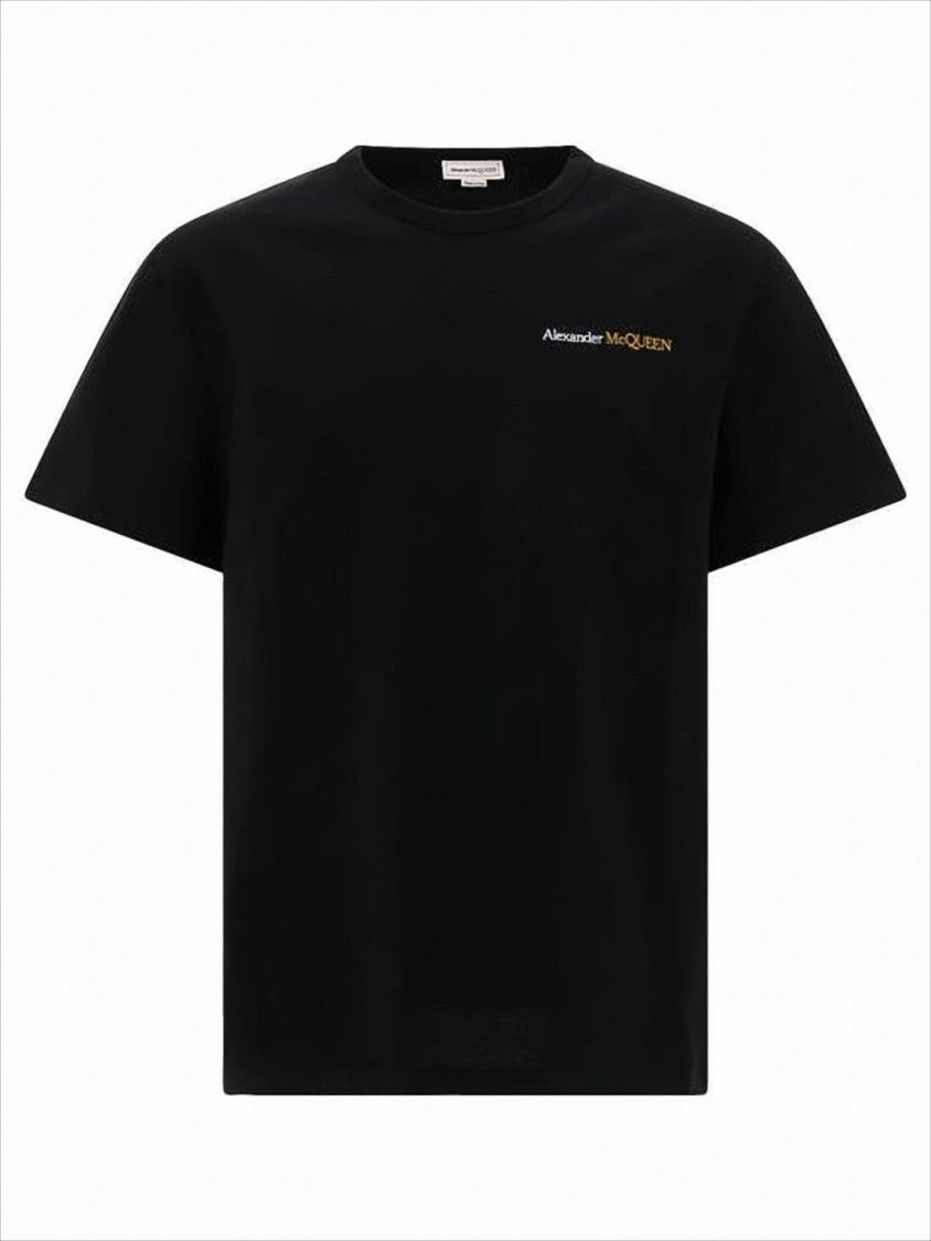 Minimalist Black T-Shirt with Subtle Logo Detail