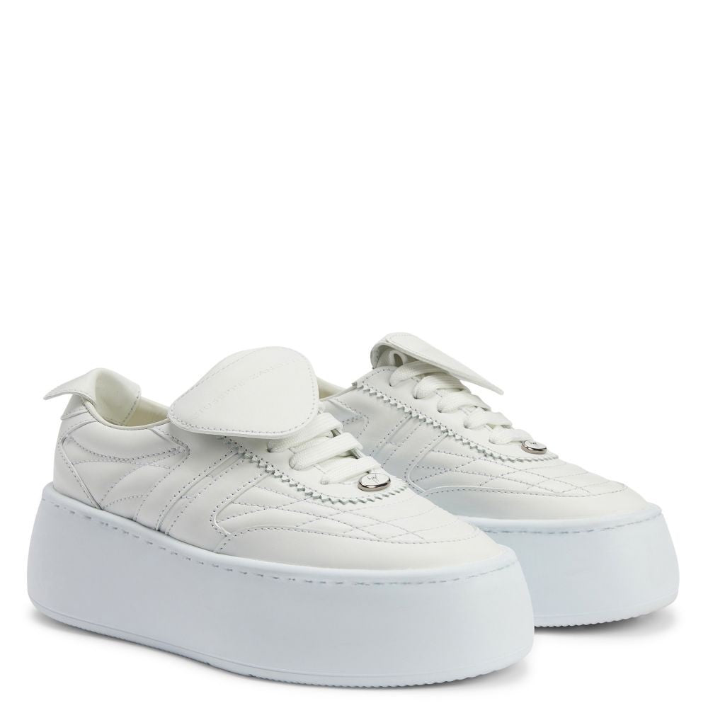Alma Sneakers