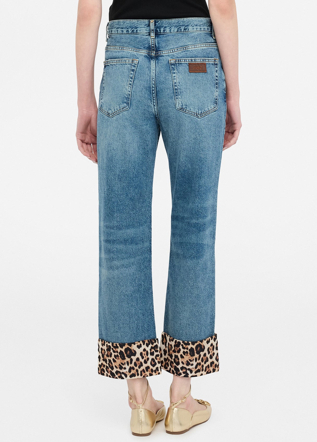 Straight-Cut Cropped Denim Jeans