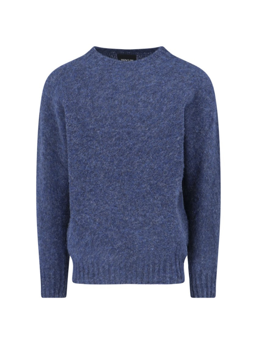 Classic Round Neck Sweater With Comfortable Fit And Soft Texture