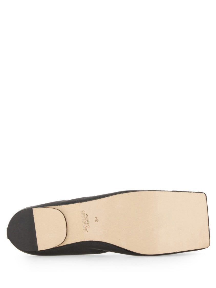 Black Square-Toe Shoes With Gathered Upper