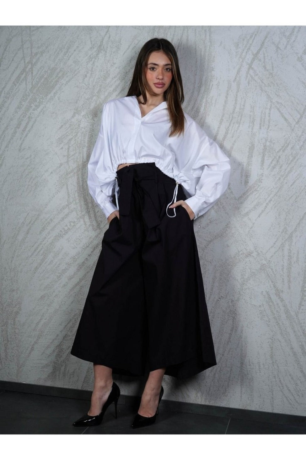 Wide-Leg Trousers With High Waist