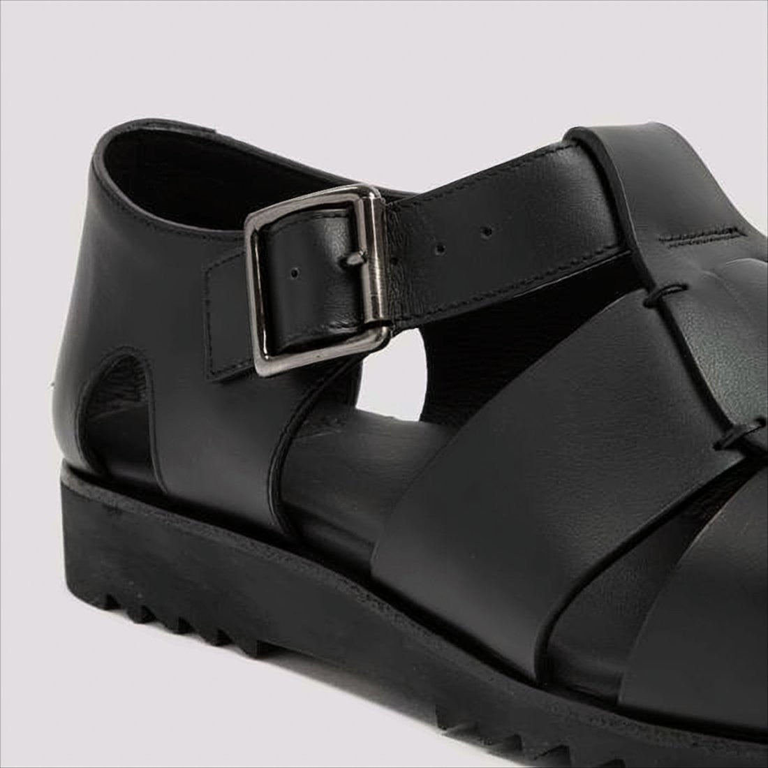 Closed-Toe Black Leather Sandal with Woven Straps