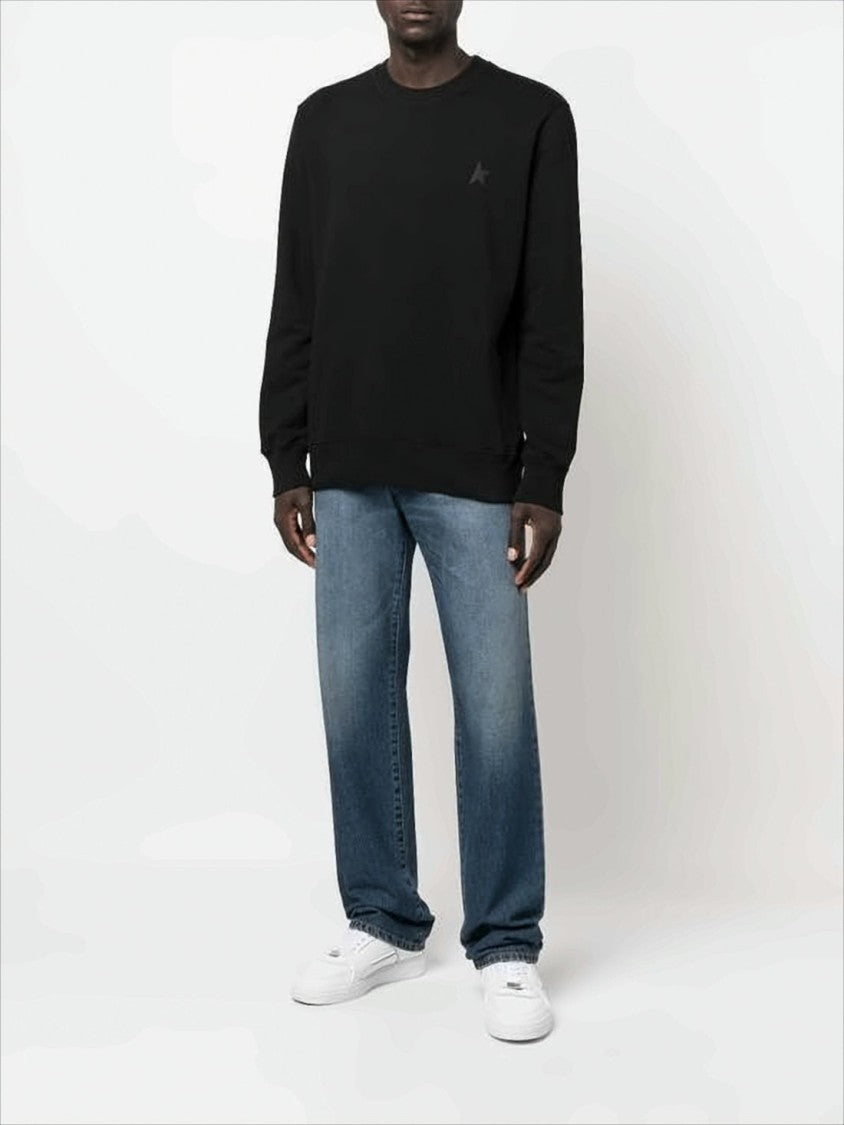 Minimalist Black Long-Sleeve Sweatshirt With Subtle Star Emblem