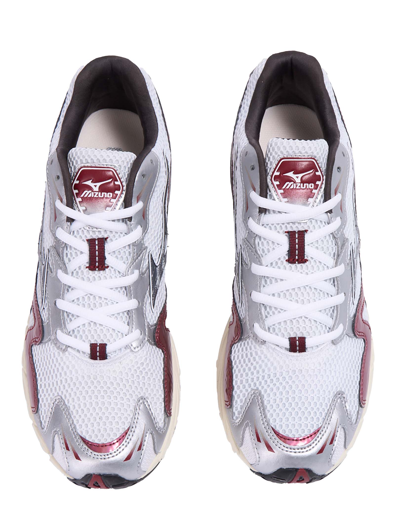 Wave Rider 10 Sneakers In Breathable White Mesh