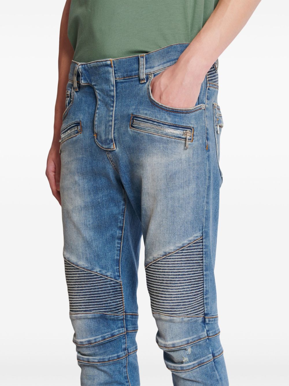 Dżinsowe spodnie slim cut w kolorze indygo