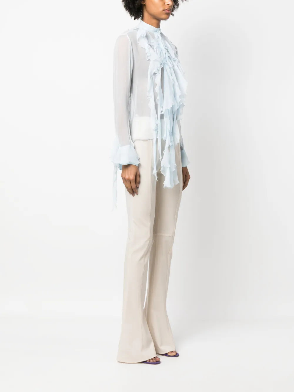 Tailored Classic Shirt With Structured Collar And Button-Down Front