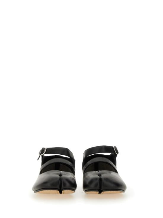 Lambskin Flat Shoes with Split-Toe Design