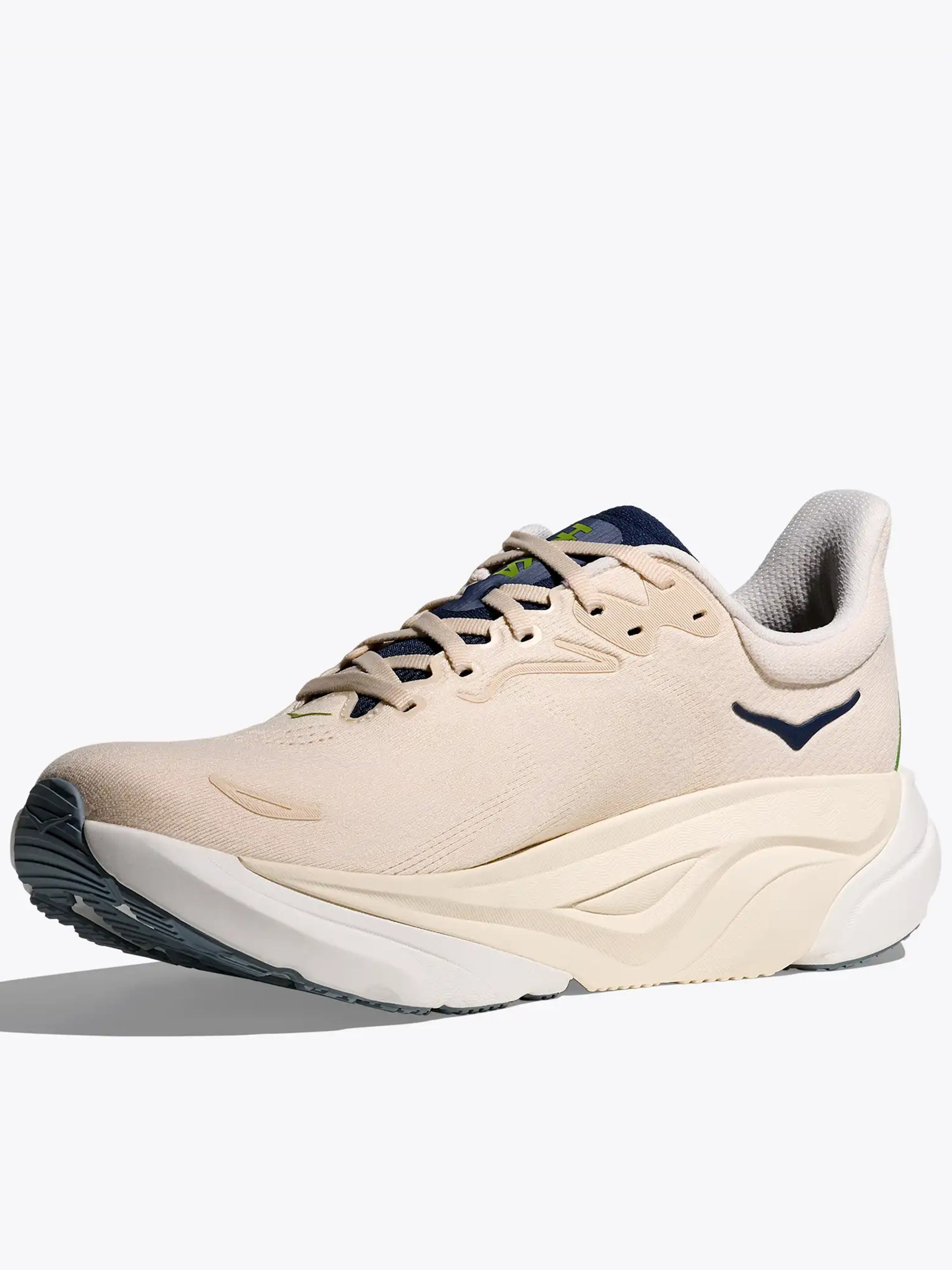 Beige Arahi 8 Cushioned Running Sneakers