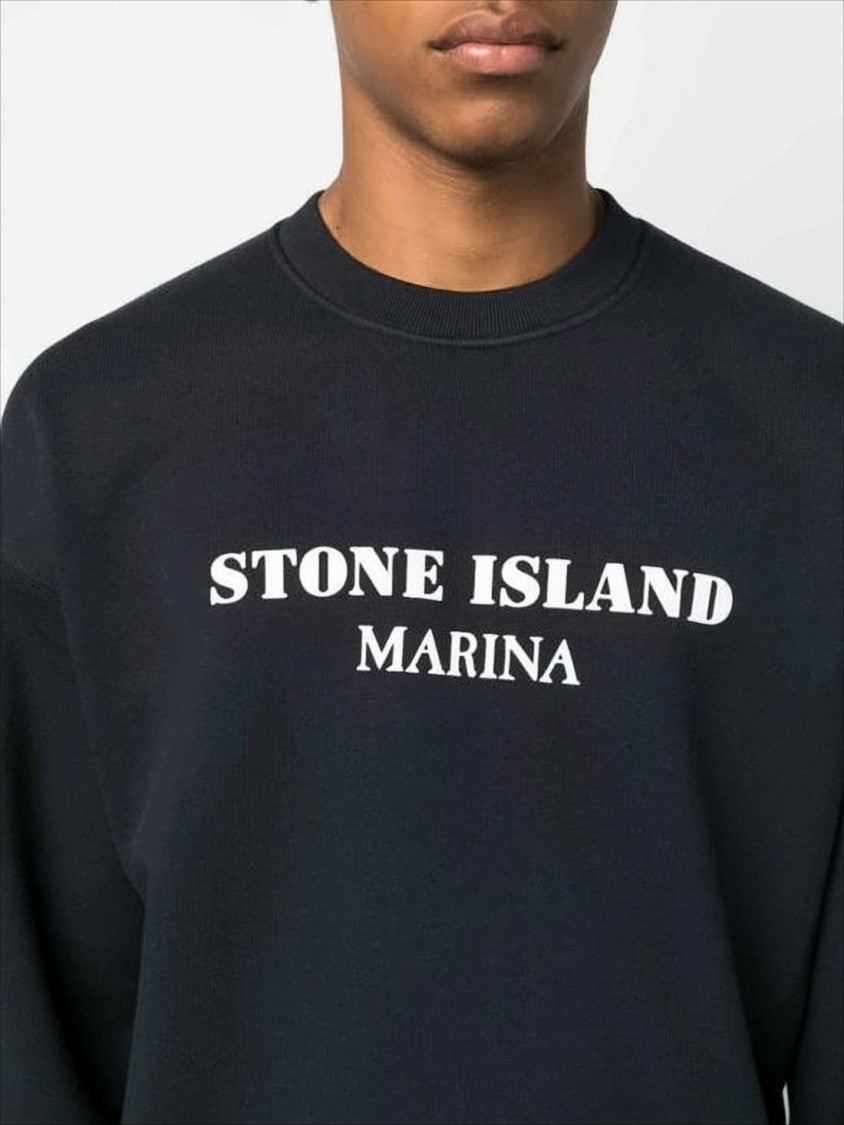 Relaxed Fit Long-Sleeve Black Sweatshirt