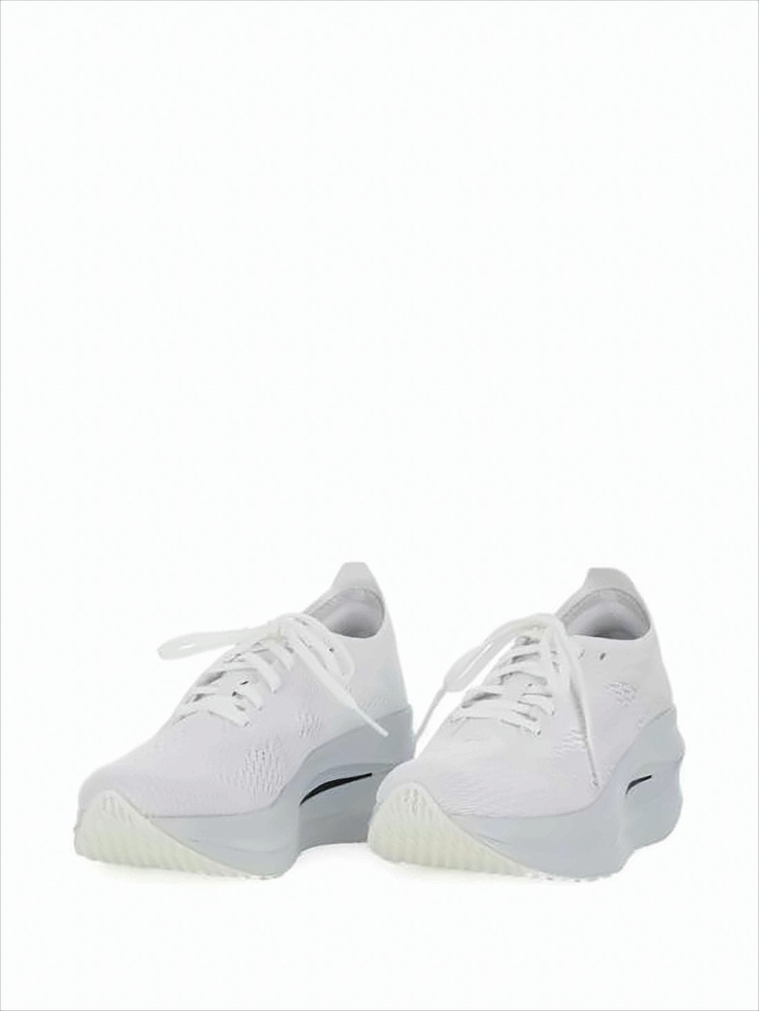 Minimalist White Sneakers with Sculpted Sole