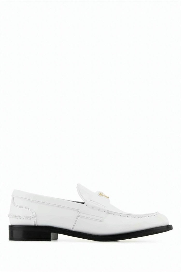 Minimalist White Calf Leather Loafer With Rubber Sole