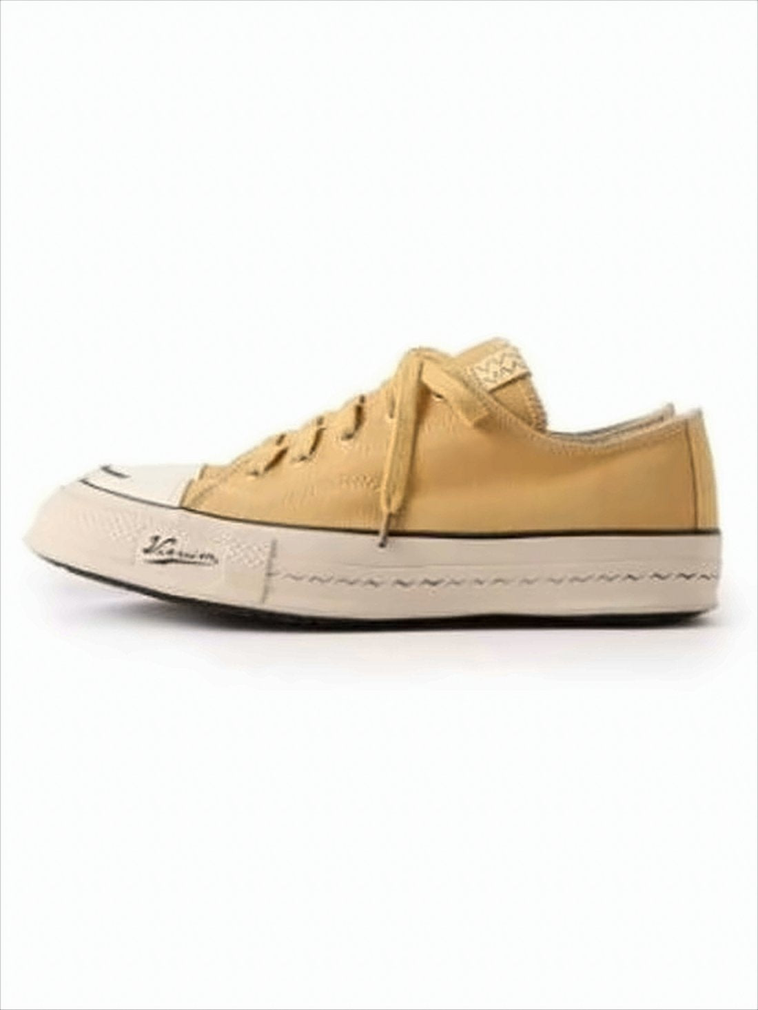 Minimalist Low-Top Sneakers in Warm Beige