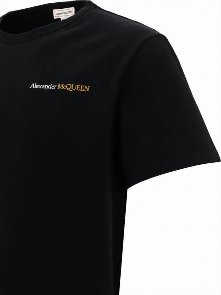 Minimalist Black T-Shirt with Subtle Logo Detail