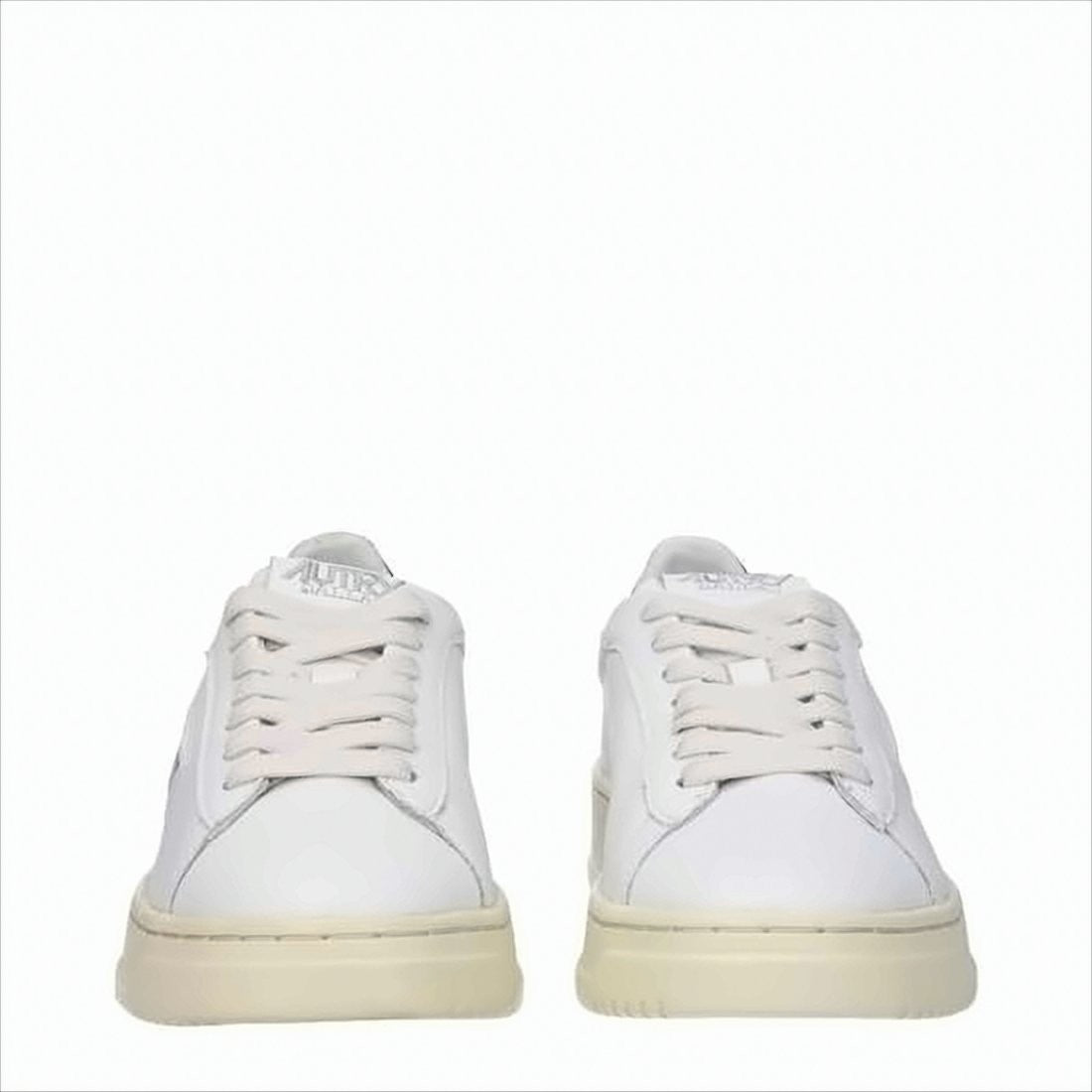 Low-Top White Leather Sneakers with Vintage Detailing