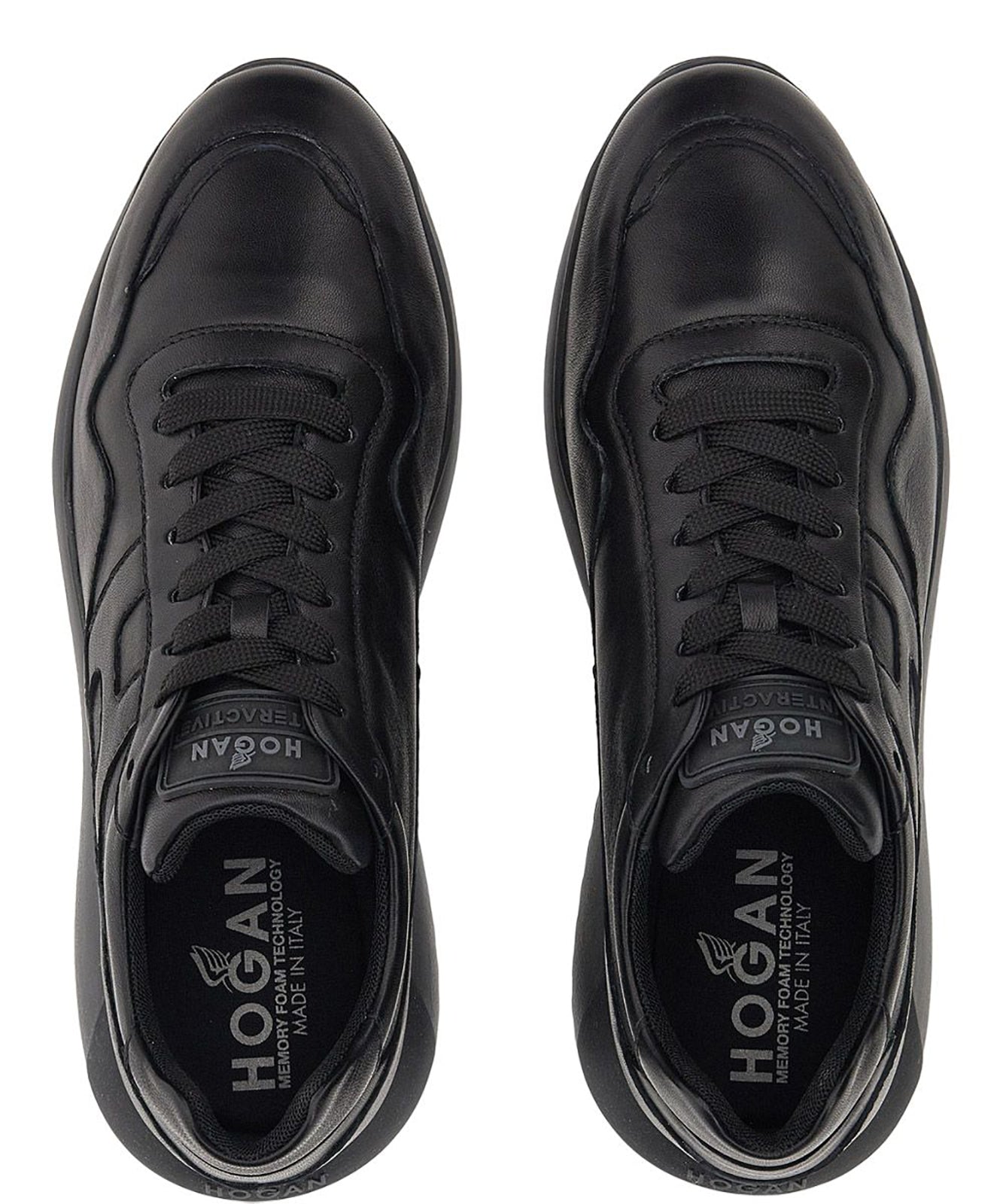Interactive3 Lace-Up Shoes With And High-Quality Finish