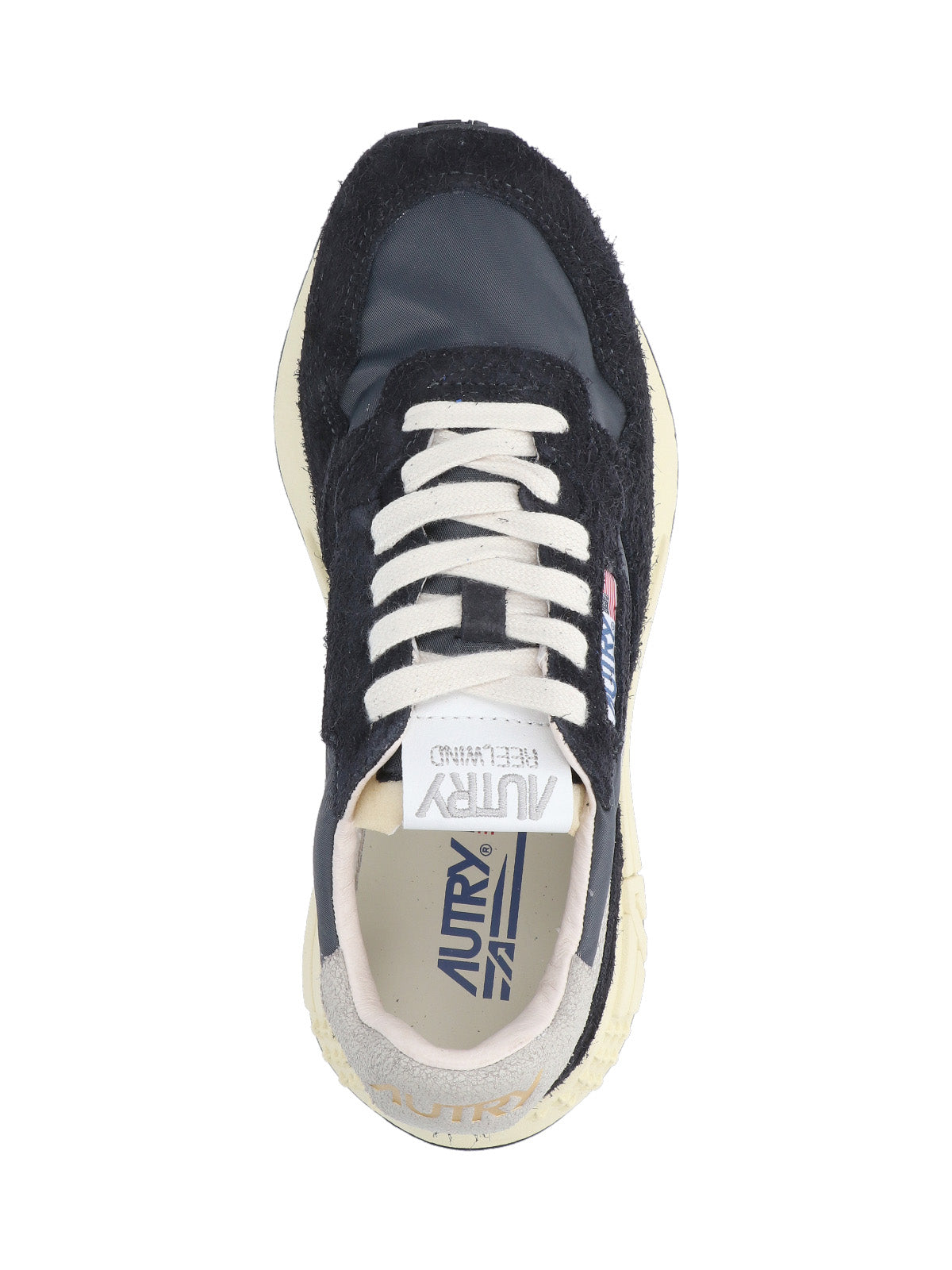 Minimalistic Design Black Sneakers With Sturdy Sole