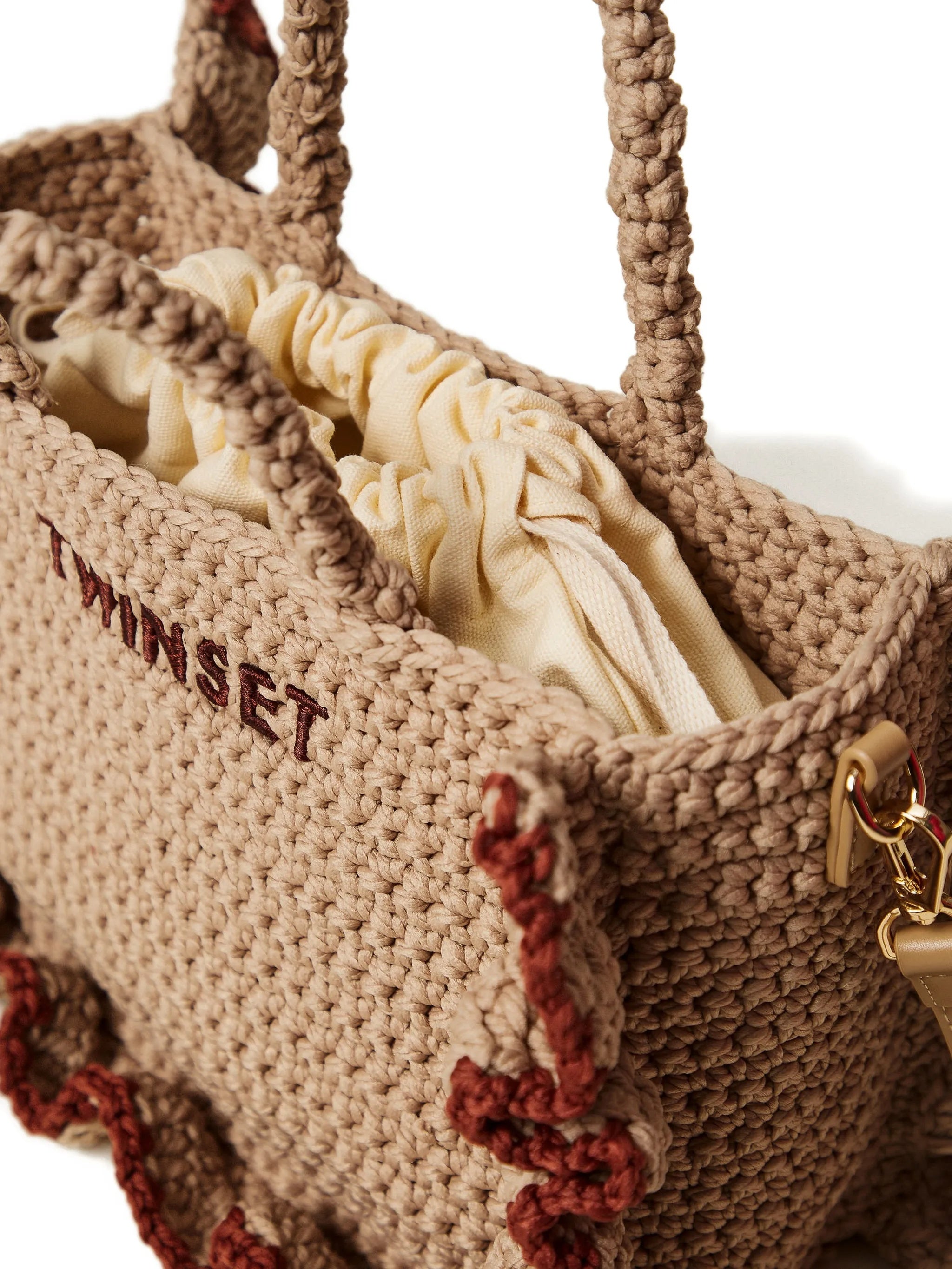 Rectangular Woven Bag With Ruffled Edges And Leather Strap