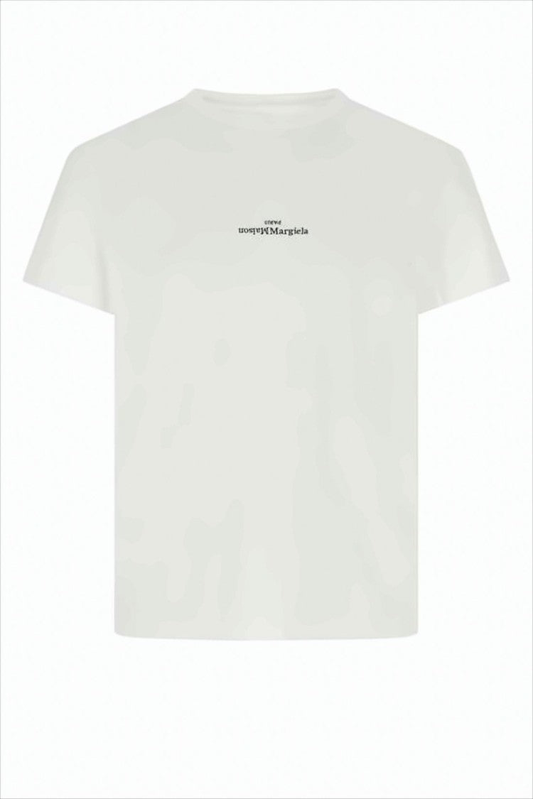 Boxy-Cut Short-Sleeved T-Shirt With Minimalist Design