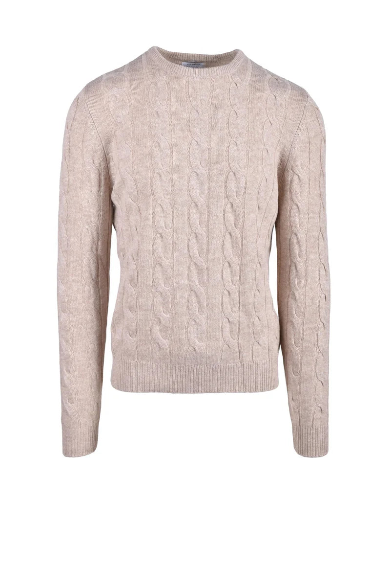 Classic Cable Knit Pullover Sweater in Soft Beige