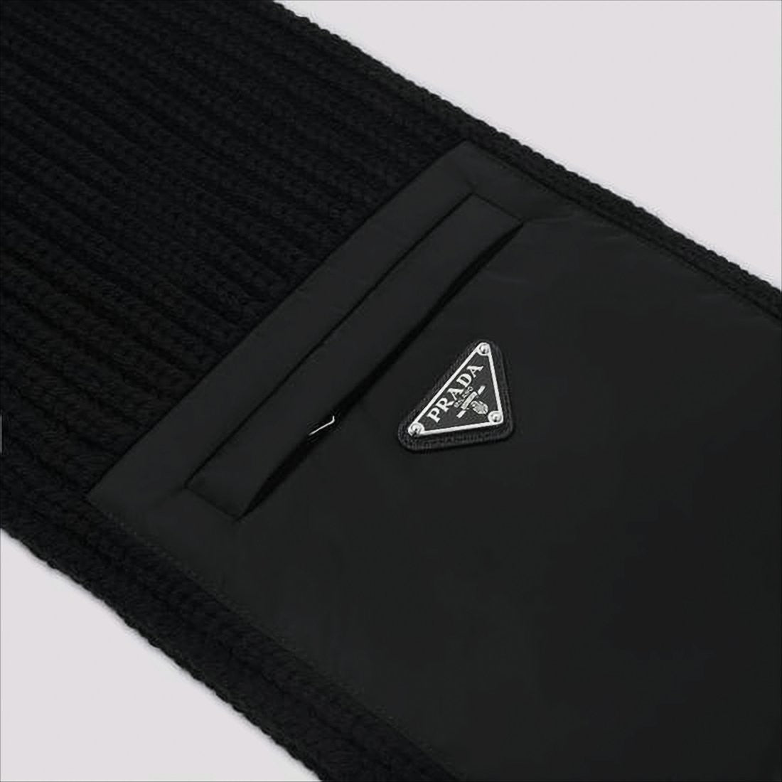 Ribbed Knit Wool Scarf with Logo Embellishment