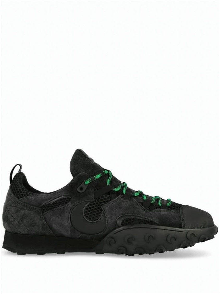 Low-Profile Sneakers with Textured Upper and Distinctive Sole
