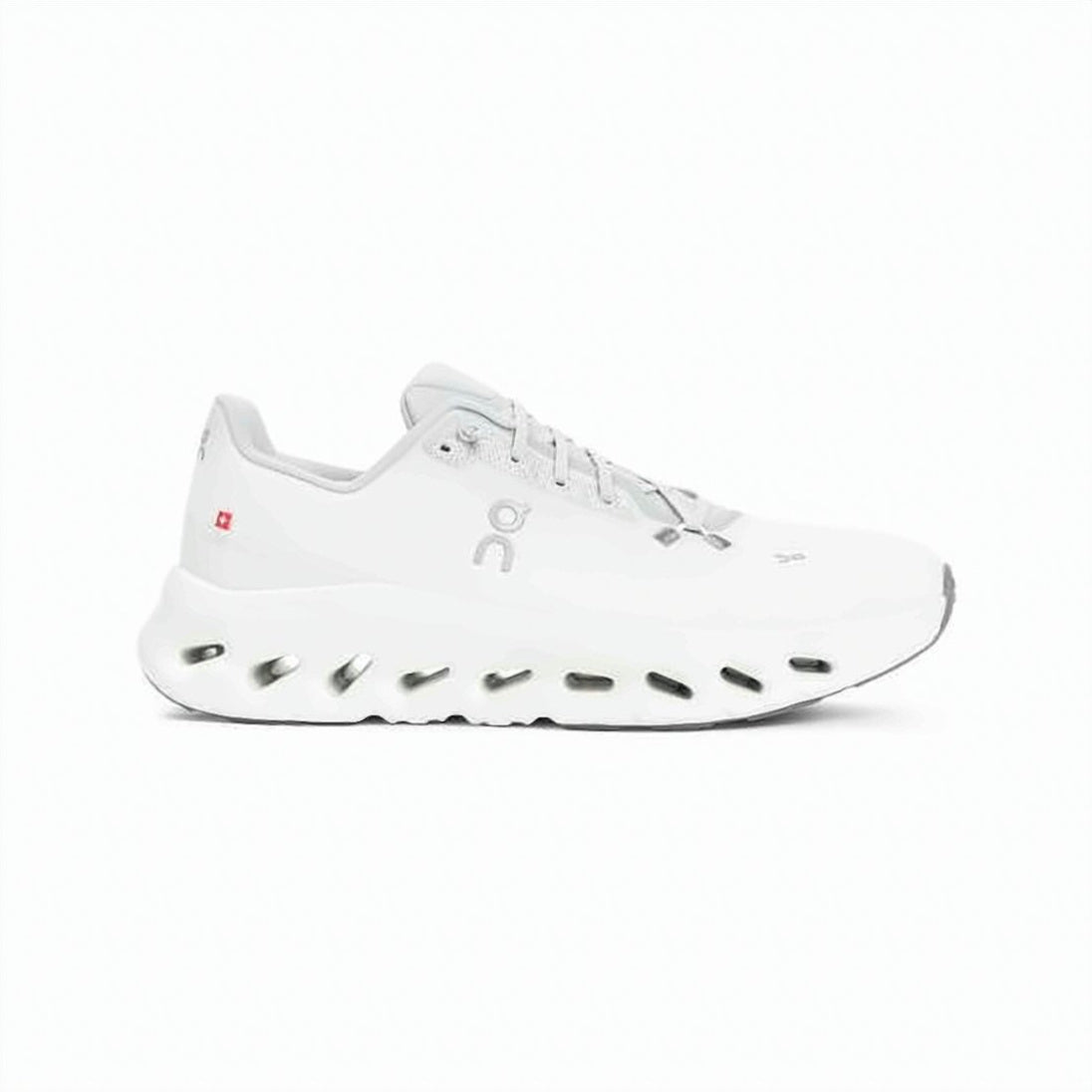 Contemporary White Sneakers with Breathable Upper