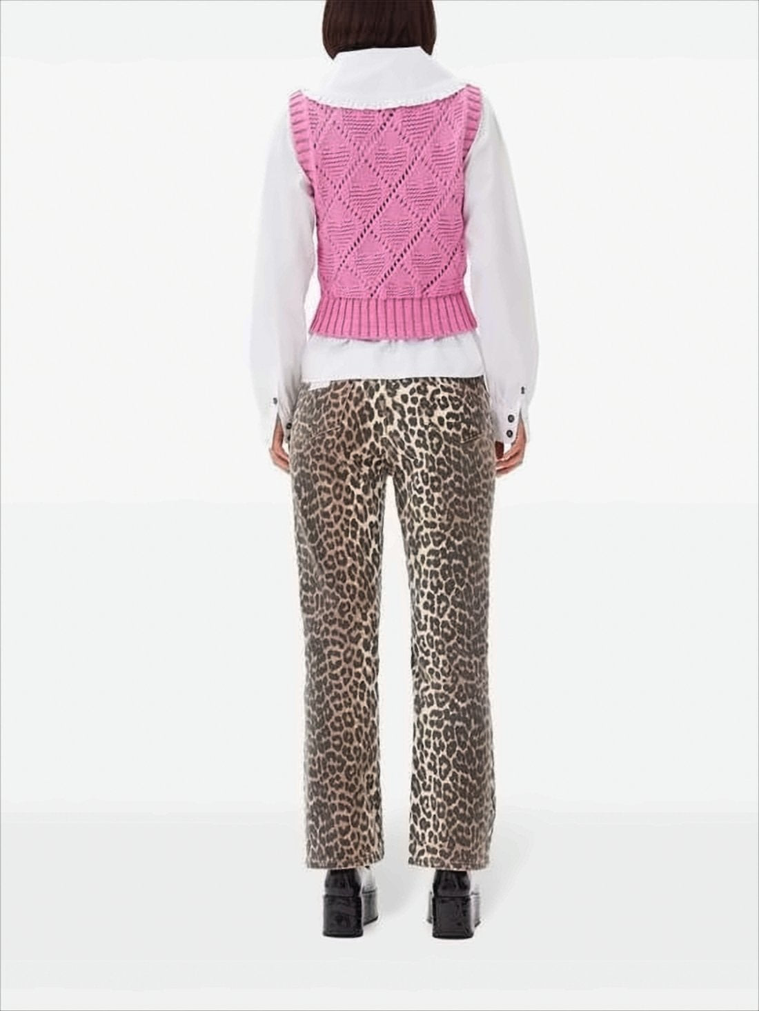 Vibrant Pink Diamond-Patterned Knit Vest