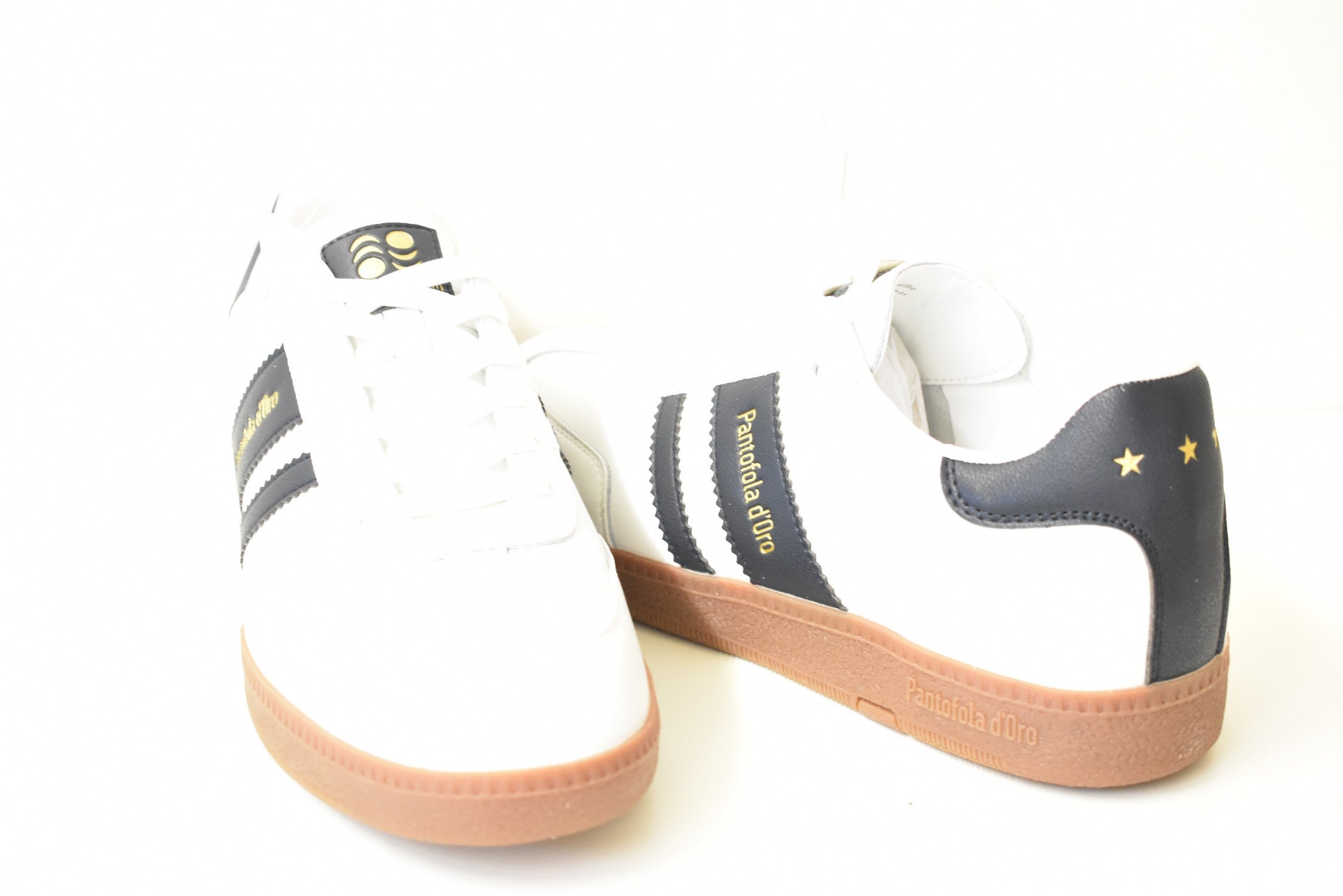 White And Navy Low Shoes With Classic Laced Design