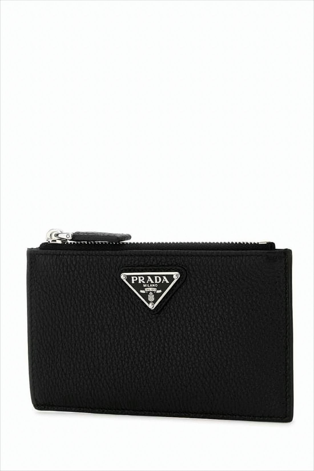 Textured Calf Leather Card Wallet with Zippered Closure