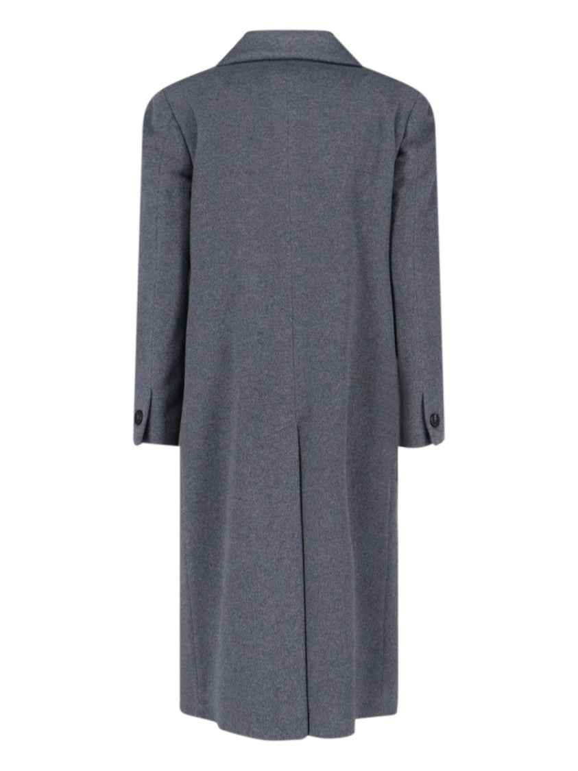 Tailored Grey Coat With Timeless Design