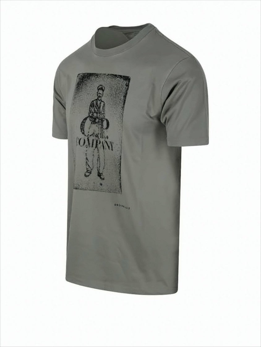 Short-Sleeve Tee with Graphic Print and Relaxed Fit
