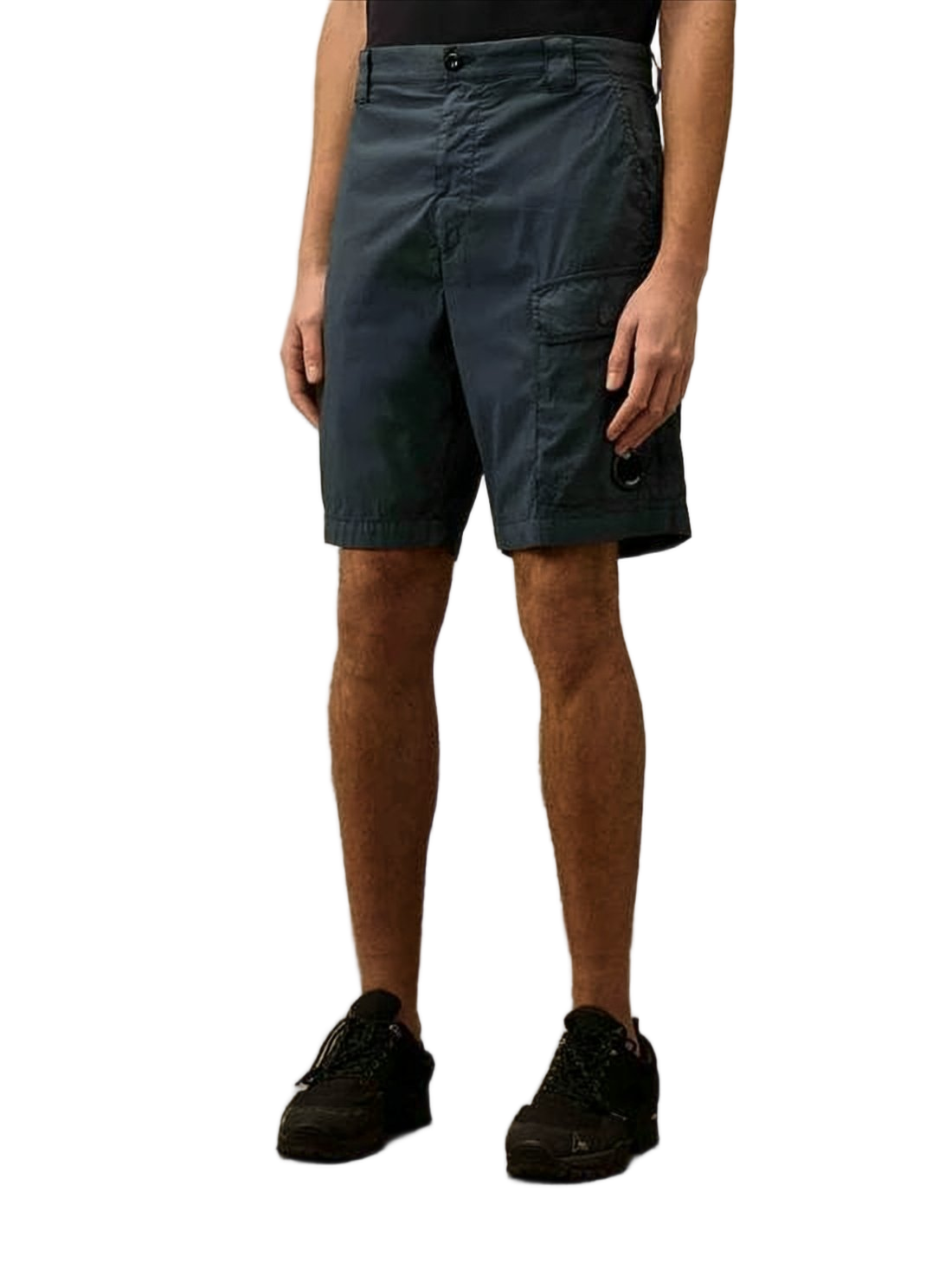Mid-Thigh Tailored Shorts with Cargo Pocket
