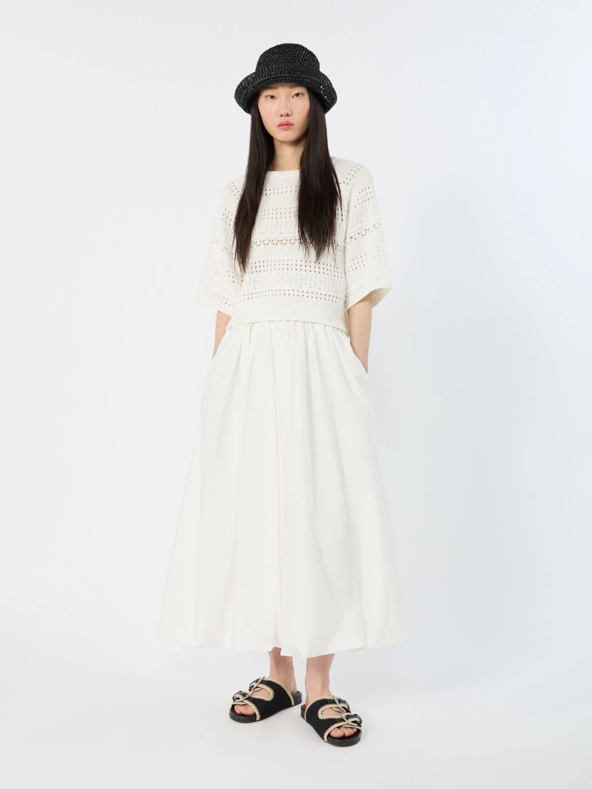 Voluminous Midi Skirt with Gathered Waistband and Pockets