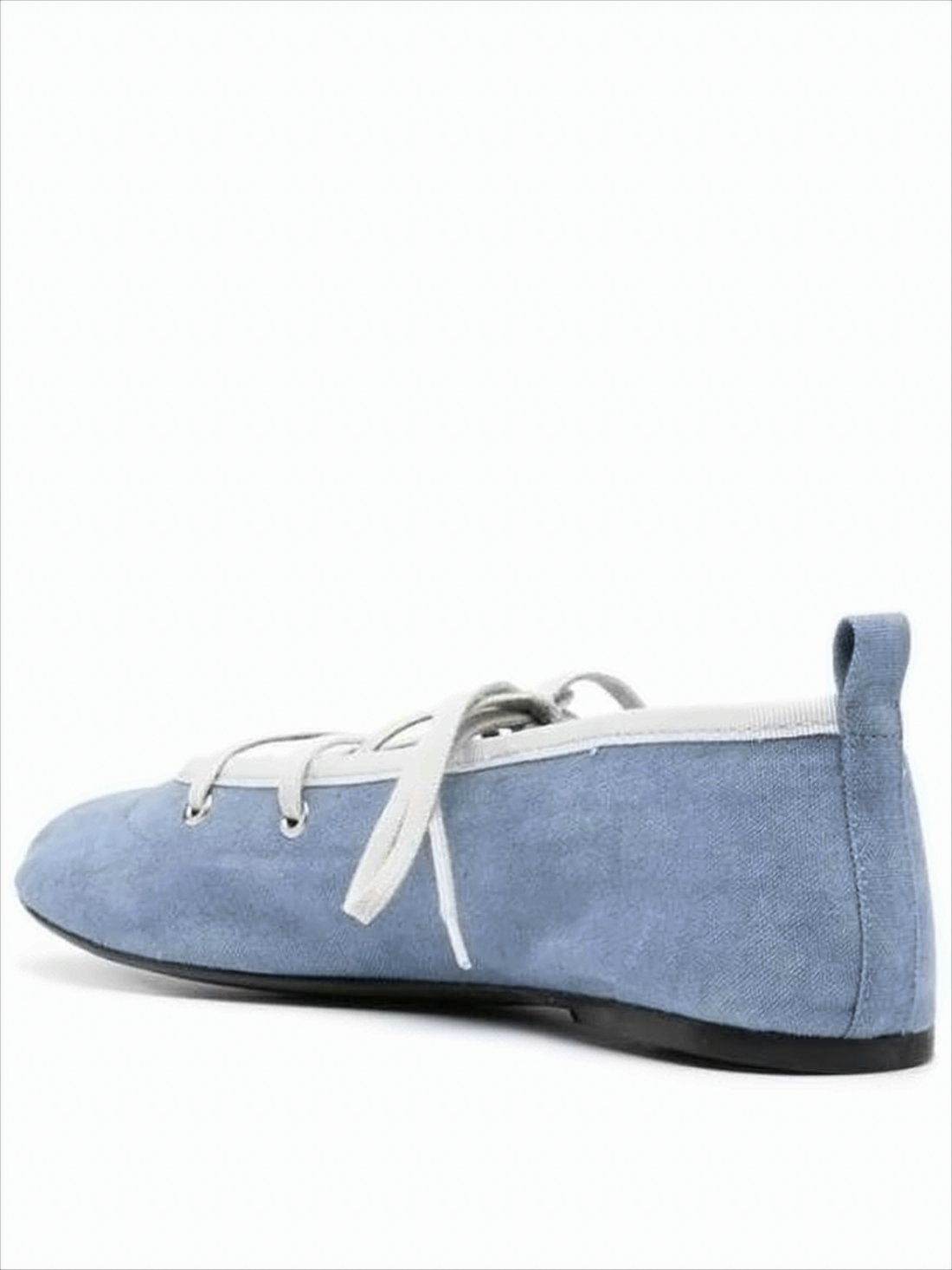 Pointed Toe Lace-Up Flats with Contrasting Trim
