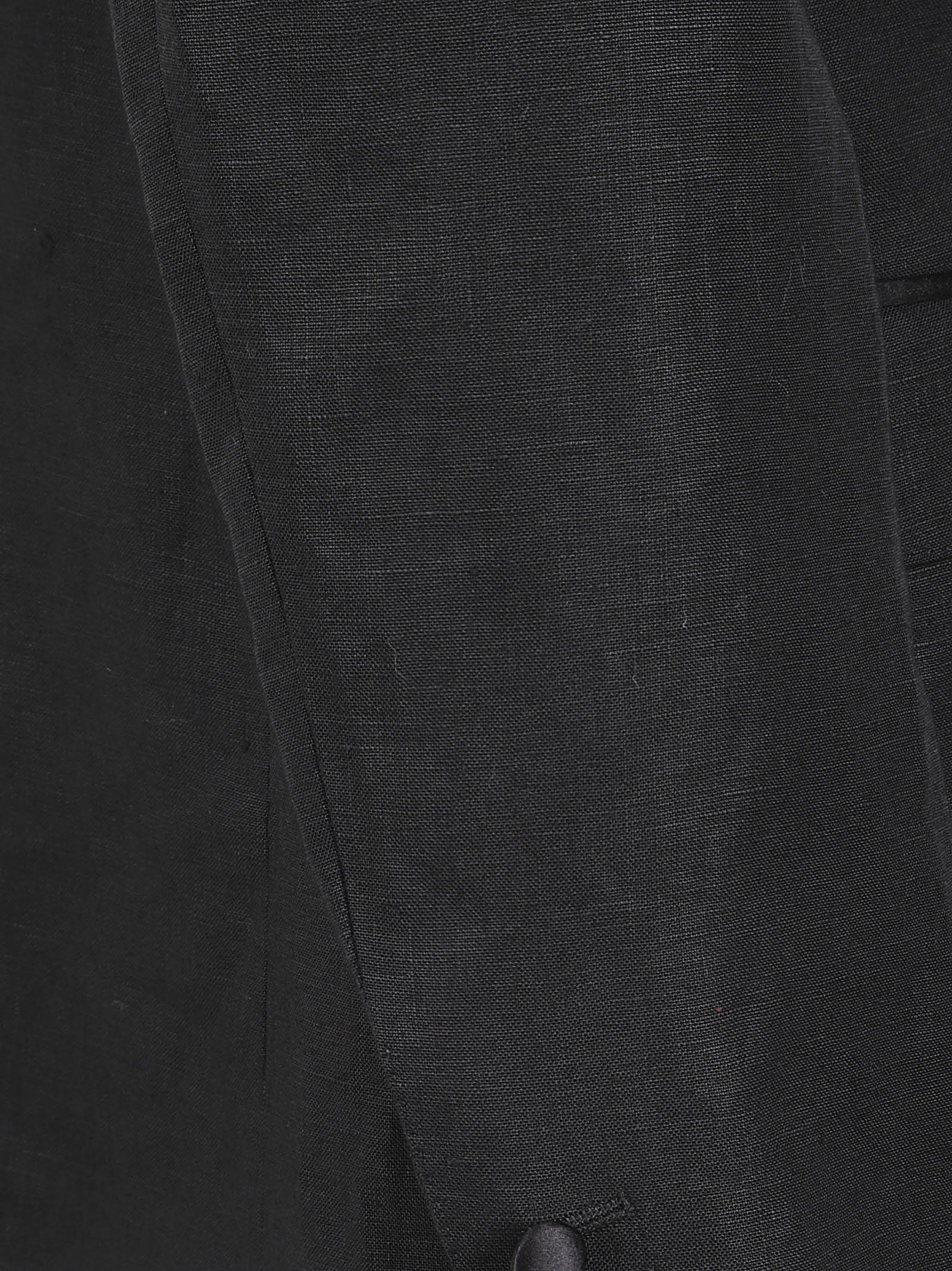 Tailored Black Two-Piece Suit with Textured Blazer