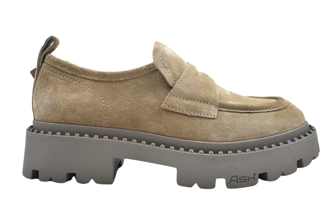 Laced Flat Shoes With Suede Finish