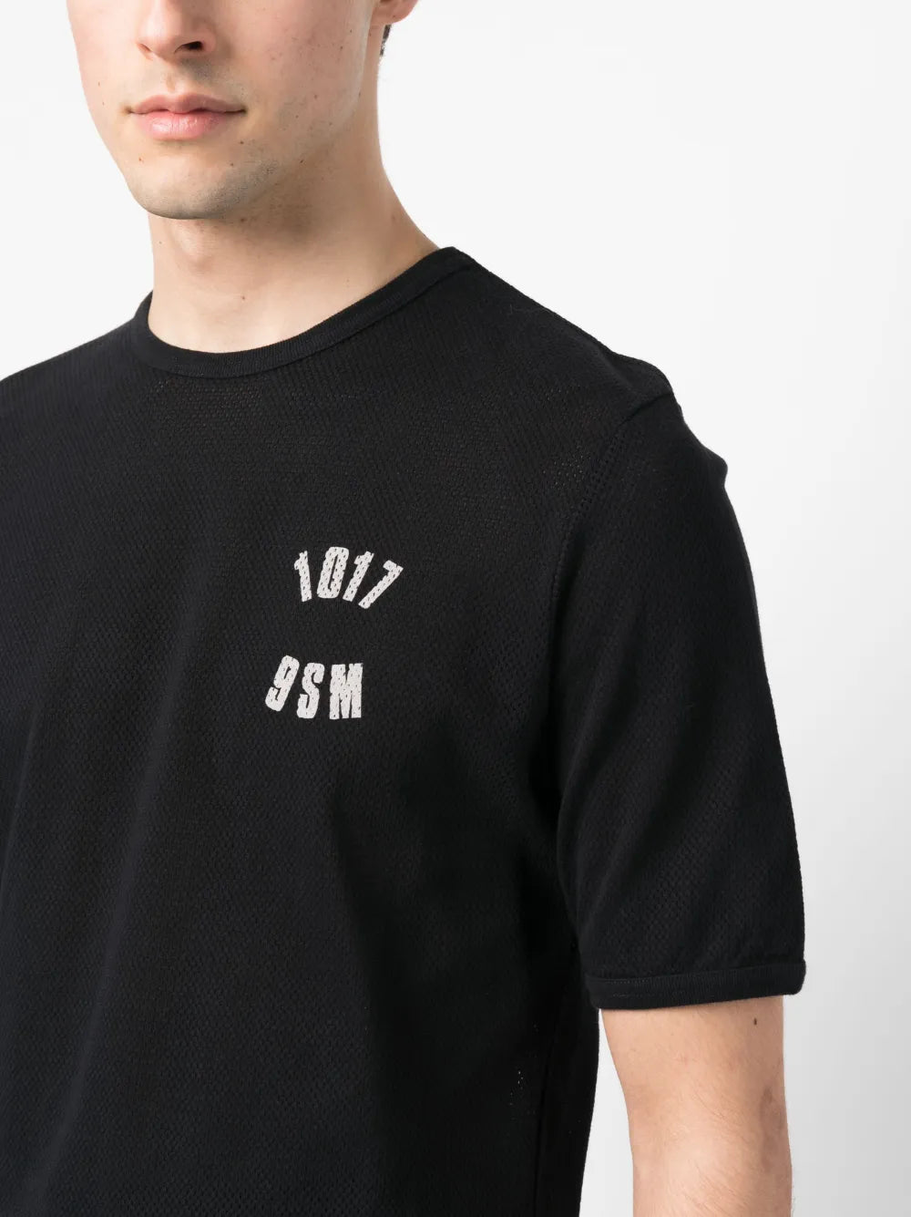 Standard Fit T-Shirt With Round Neckline And Short Sleeves