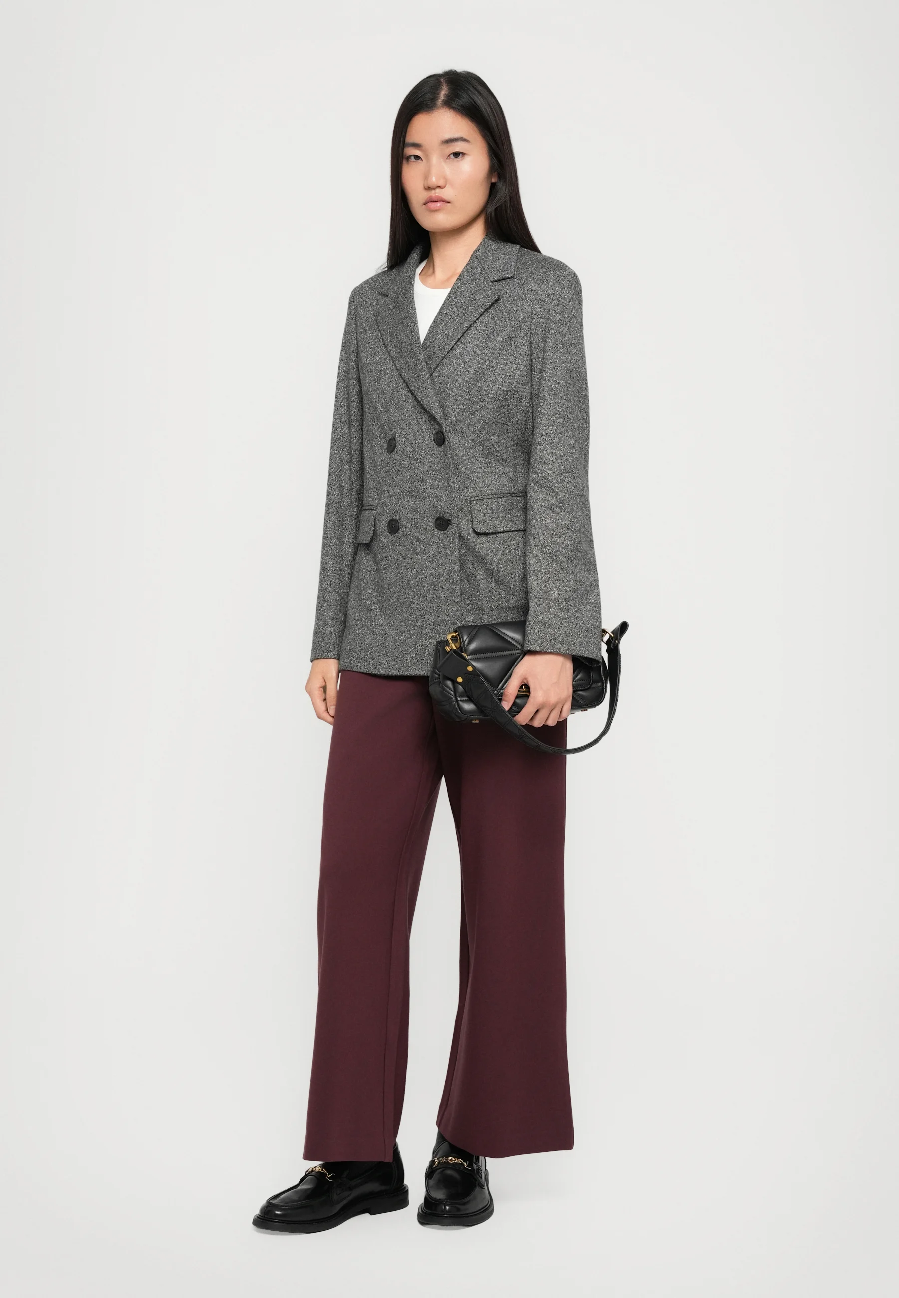 Wide-Leg Pants With Smooth Front