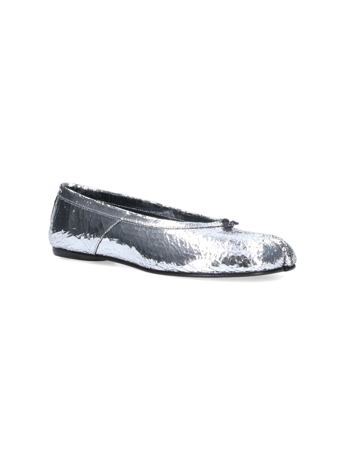 Crinkled Metallic Silver Flats with Rounded Toe