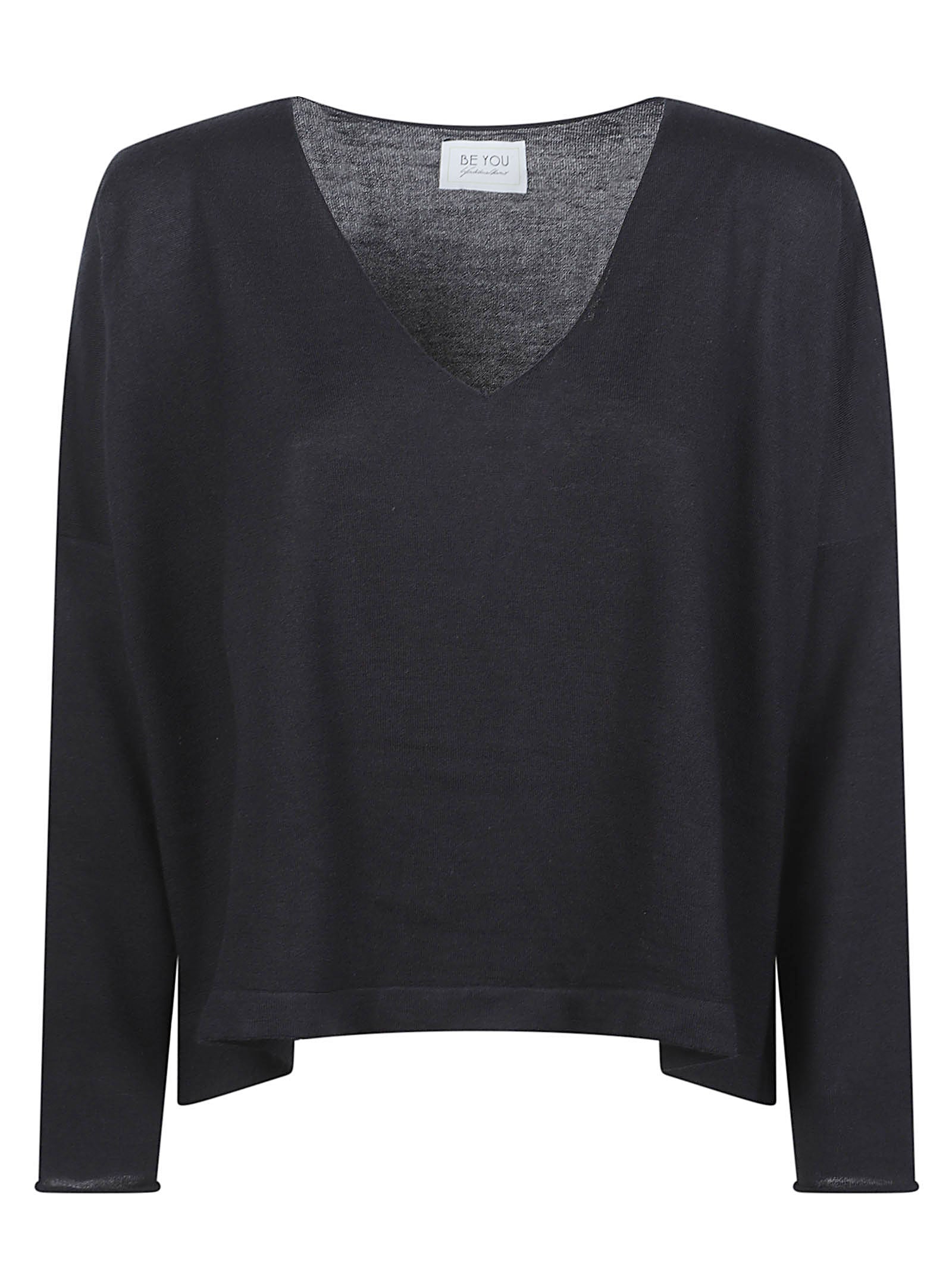 Relaxed V-Neck Long-Sleeved Top