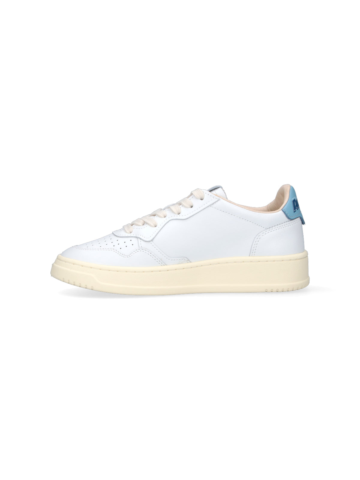 "Medalist" Low Sneakers White