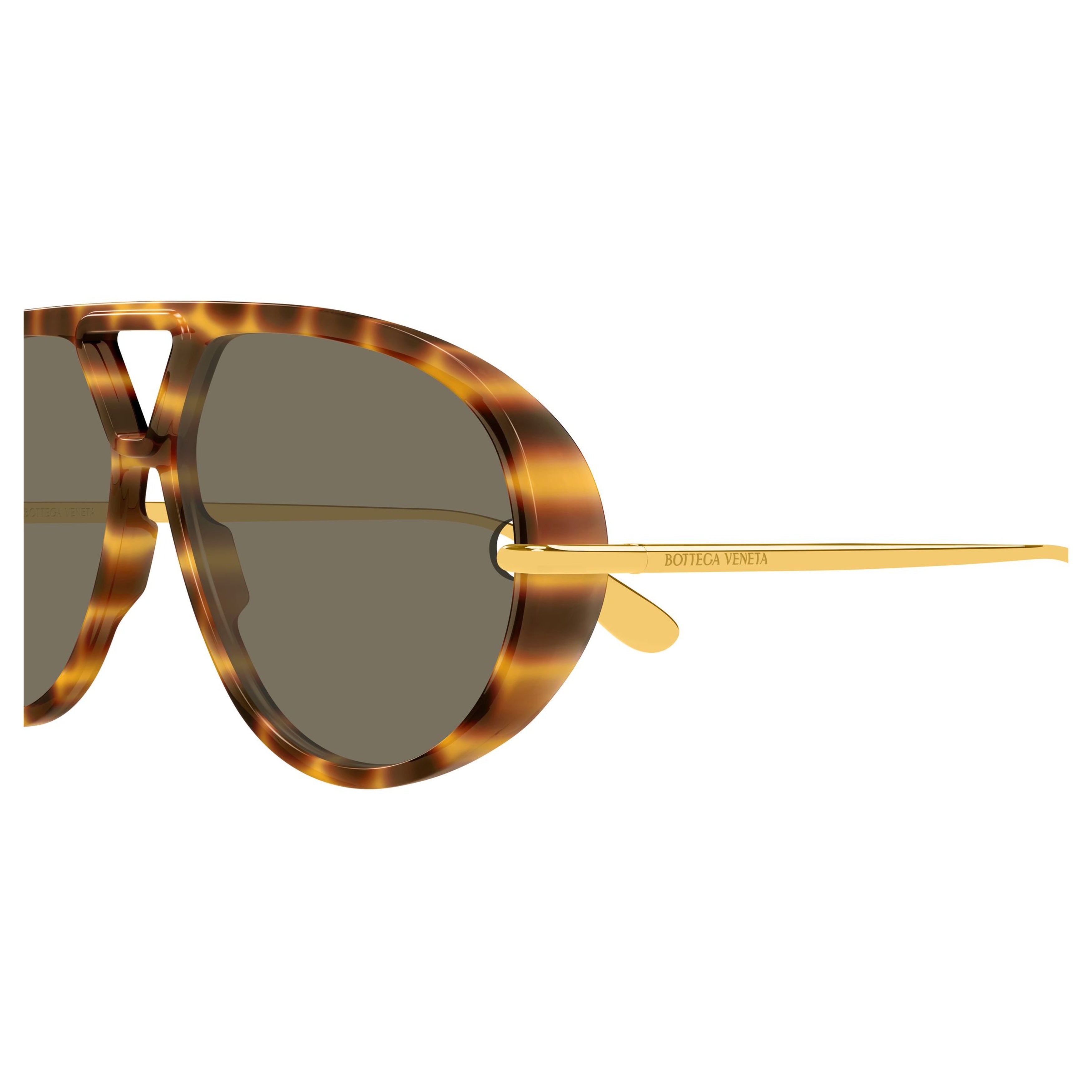 Bold Aviator Sunglasses With Tortoiseshell Pattern And Cut-Out Bridge