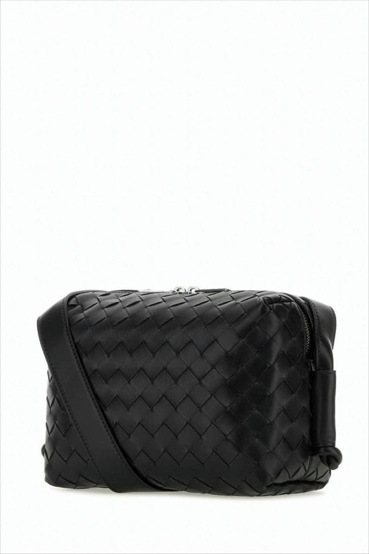 Woven Black Crossbody Bag with Adjustable Strap and Modern Silhouette