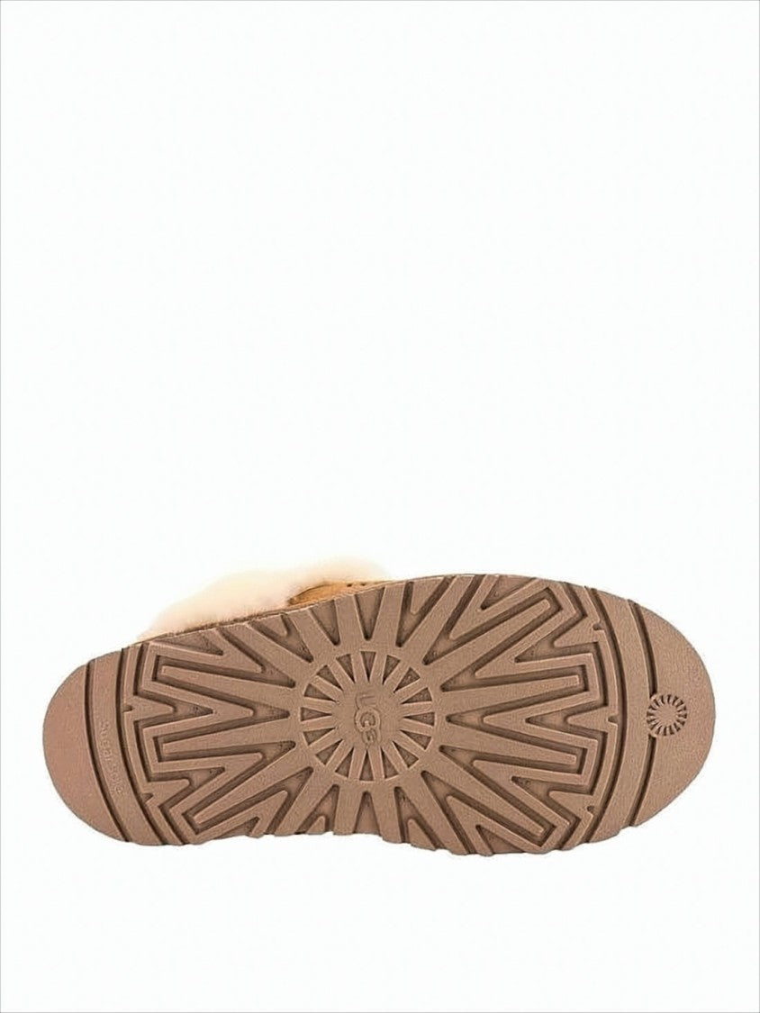 Cozy Slip-On Mule with Plush Lining and Subtle Logo