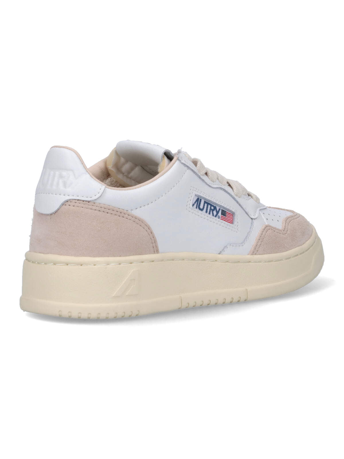 Classic Low-Top Sneakers with Minimal Detailing