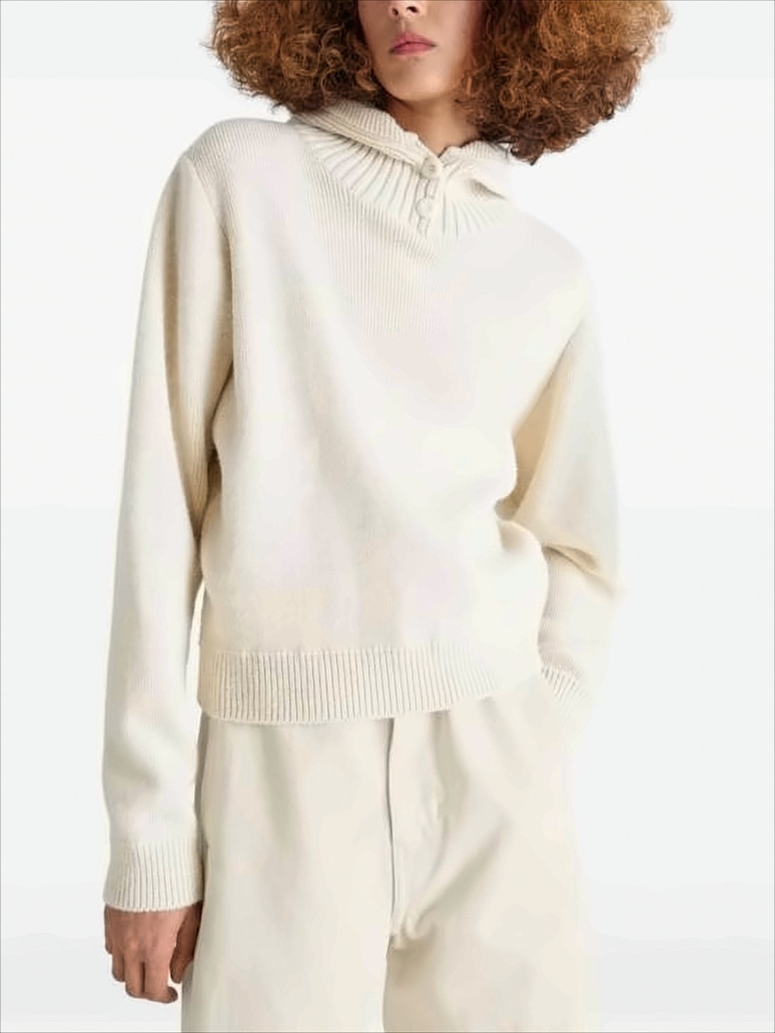 Minimalist Ribbed Hooded Sweater with Cropped Fit