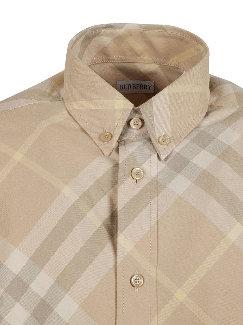 Plaid Button-Down Shirt With Tailored Fit