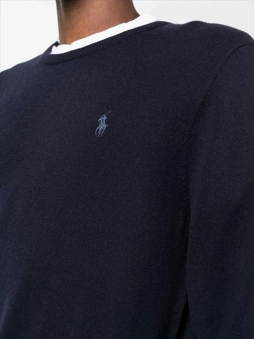 Fine-Knit Wool Sweater with Classic Crew Neckline