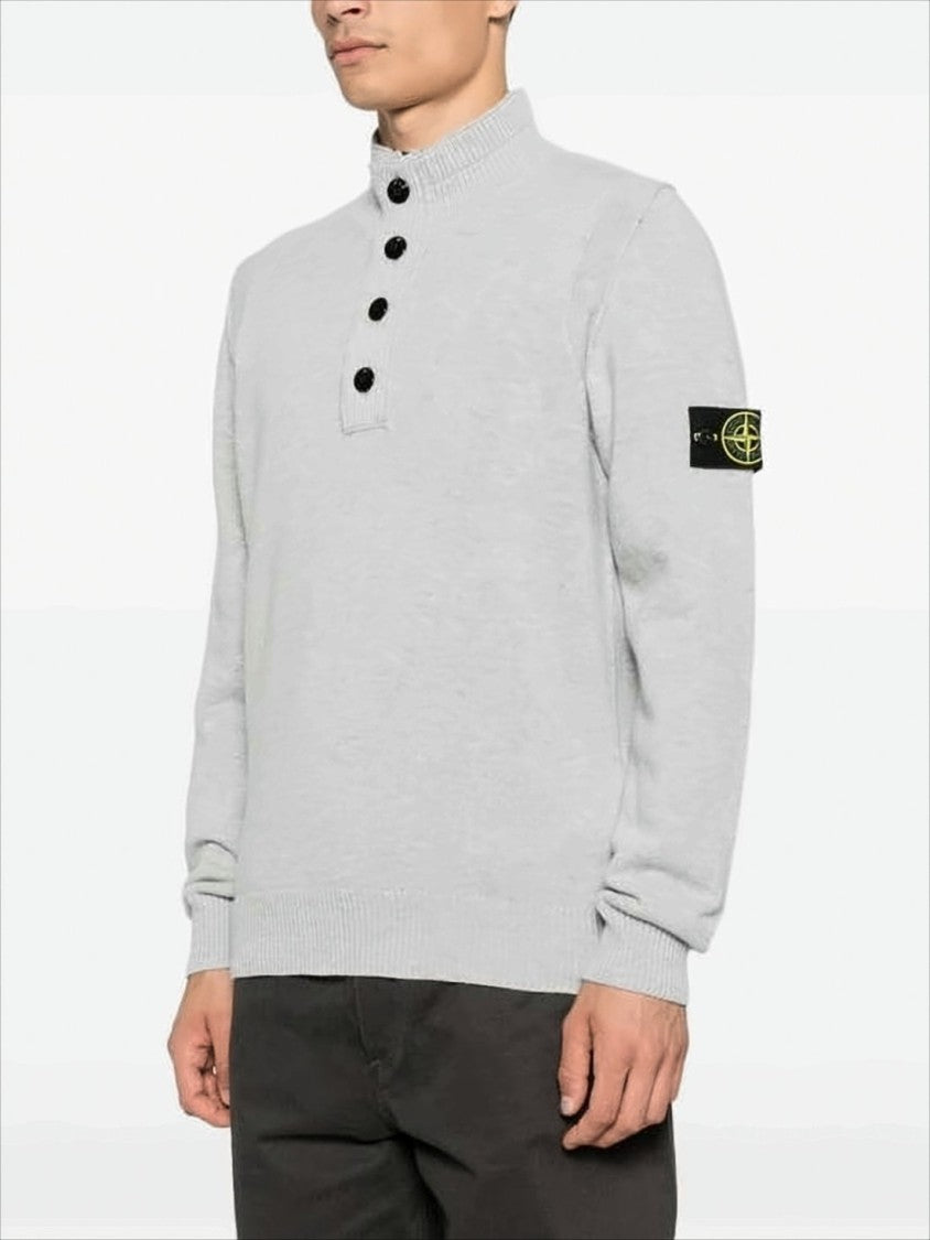 Knitted Turtleneck Sweater with Ribbed Texture and Buttoned Placket